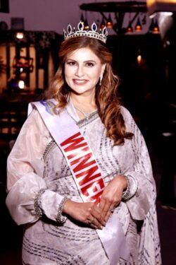 Mrs. Universe Prof. ( Dr.) Parin Somani